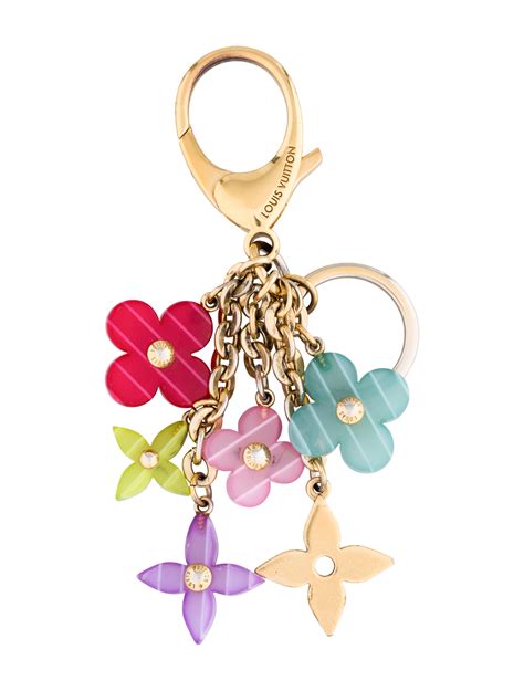 louis vuitton totem flower bag charm